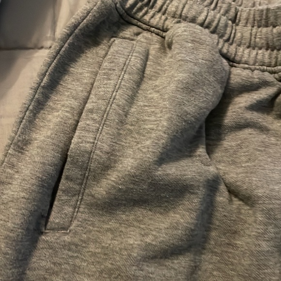 UCF Knights sweatpants - Picture 4 of 7